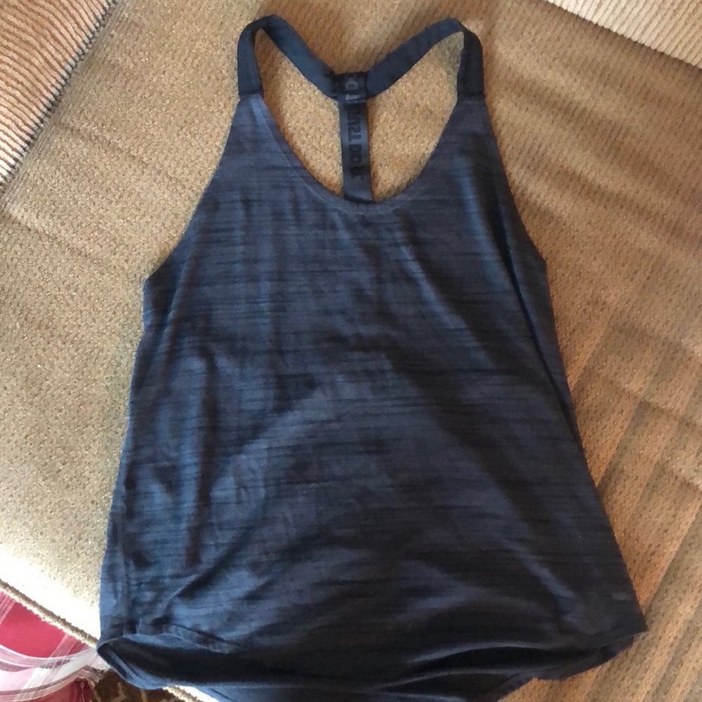 Nike workout top!!